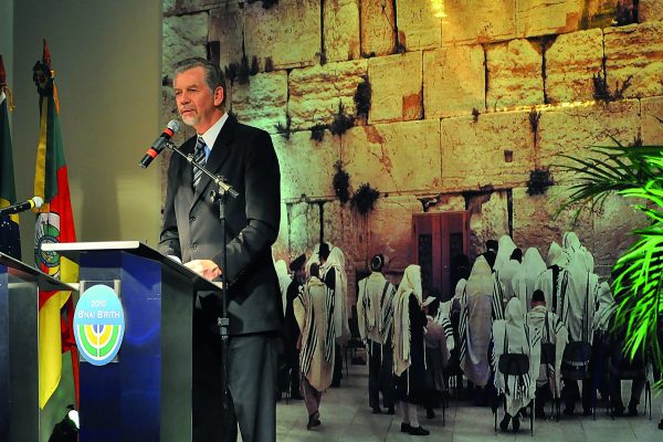 14. José A. Fortunati